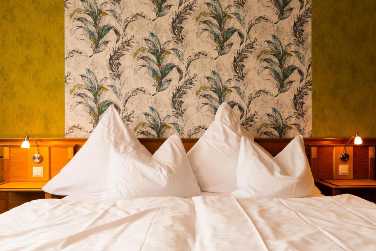 Biobausewein Wein Hotel Leben Iphofen Eksteriør bilde
